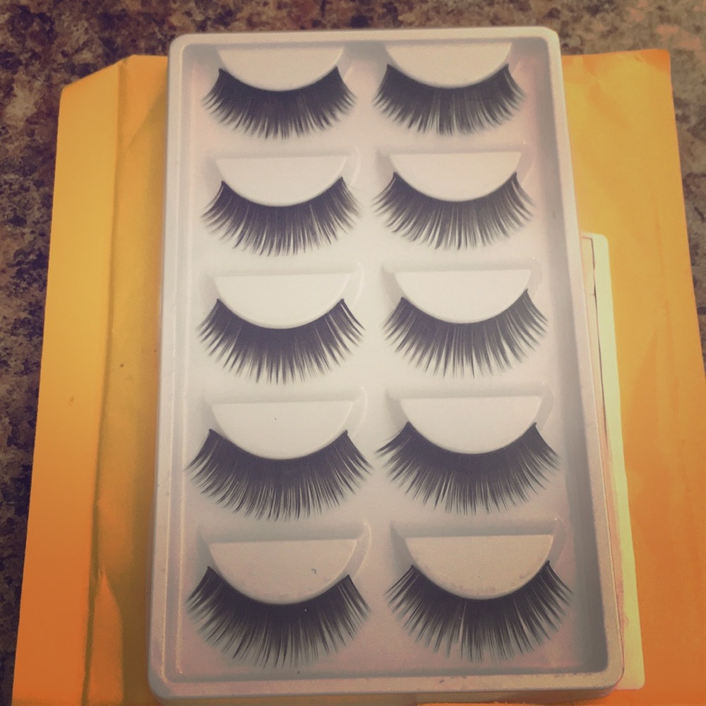 Eyelashes